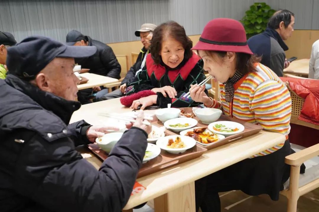 必搏体育·(中国)官方网站闵行这家为老服务中心正式开业！推出一站式服务近万老人将(图2)